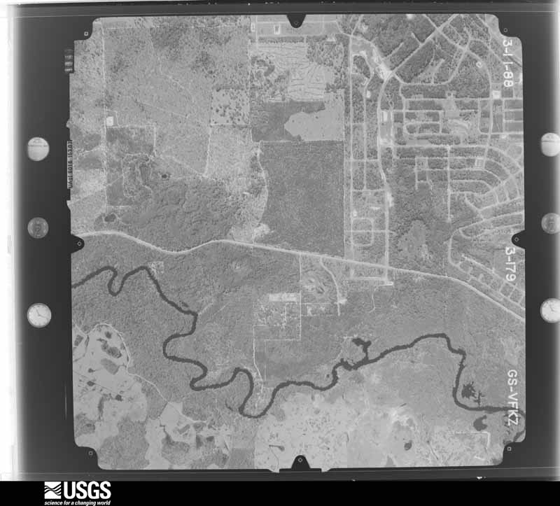 U.S. Geological Survey aerial photograph, 1988-03-01, scale 1:16000