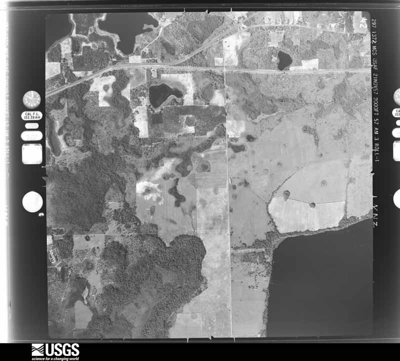 U.S. Geological Survey aerial photograph, 1957-11-21, scale 1:18000
