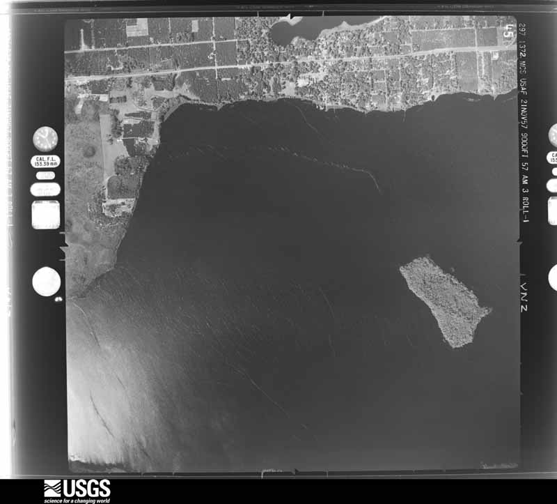 U.S. Geological Survey aerial photograph, 1957-11-21, scale 1:18000