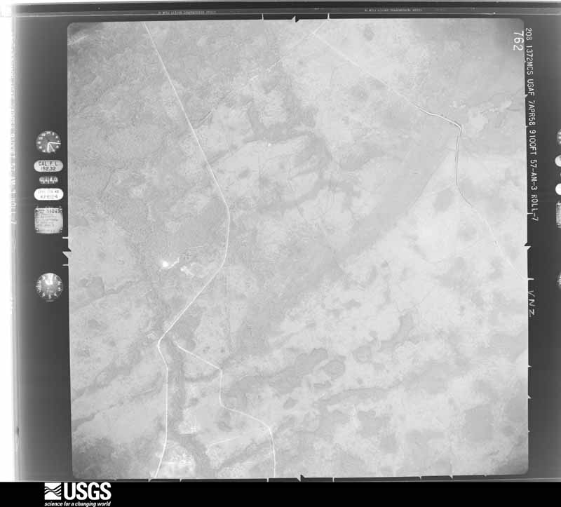 U.S. Geological Survey aerial photograph, 1958-04-07, scale 1:18000
