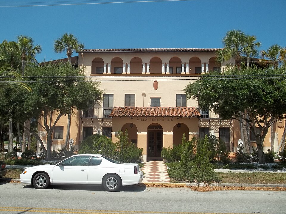 Photograph of Villa Serena Apartments