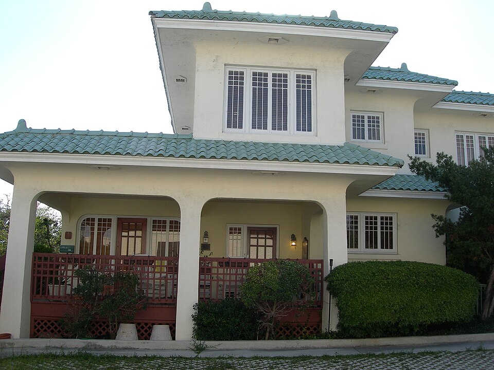 Photograph of Sam Gilliam House