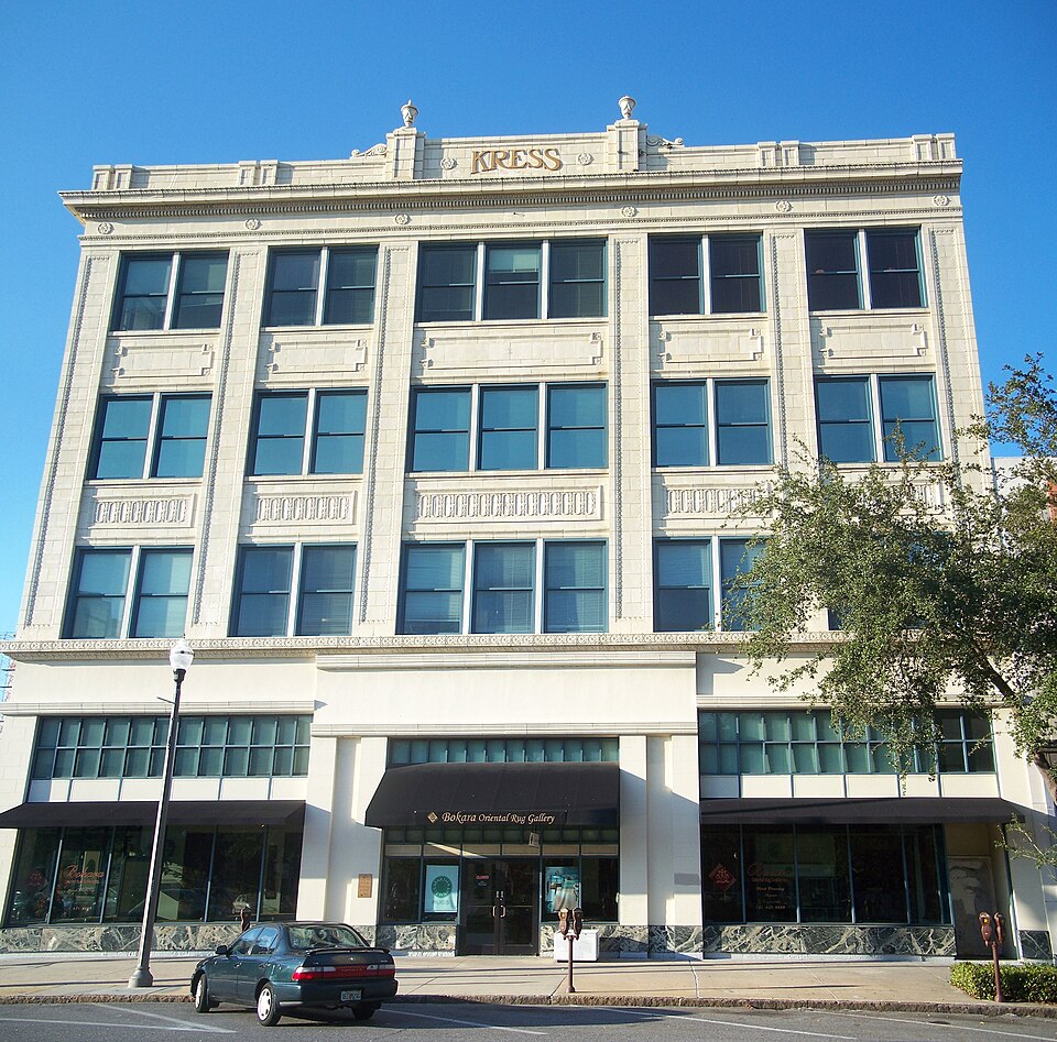Photograph of S. H. Kress and Co. Building