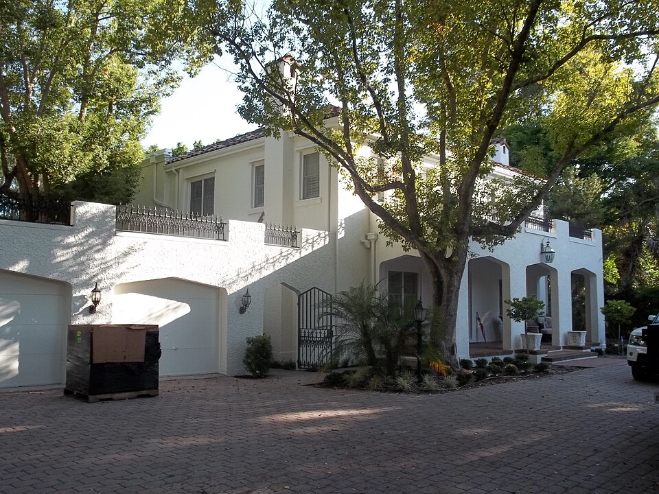 Photograph of Southwick-Harmon House