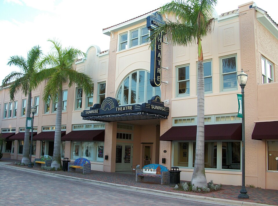 Photograph of Sunrise Theatre