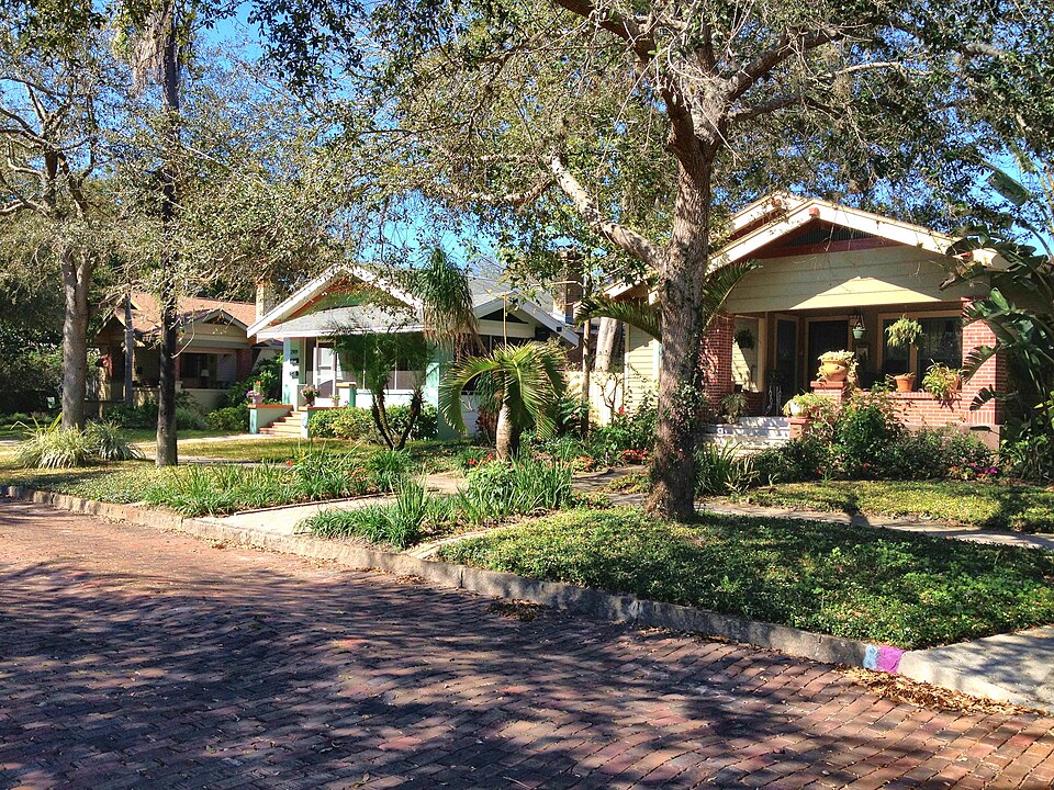 Photograph of Kenwood Historic District