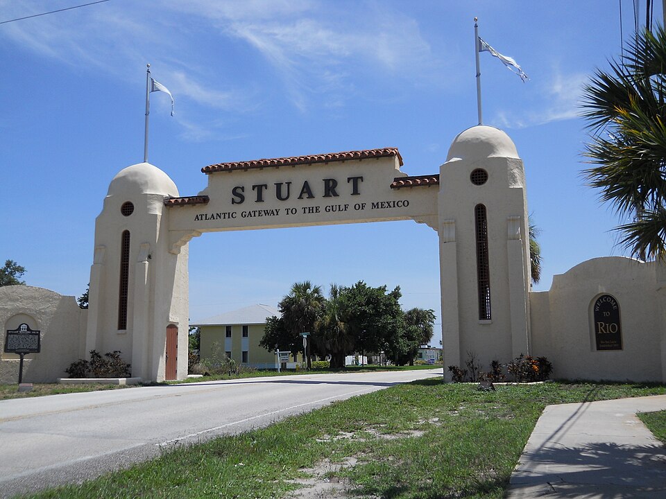 Photograph of Stuart Welcome Arch