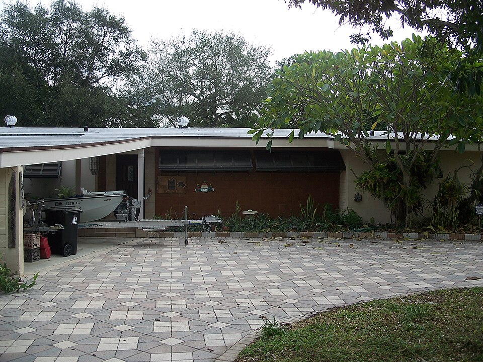 Photograph of Dr. Willard Van Orsdel King House