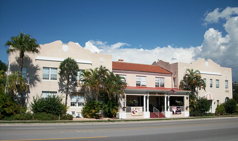 Photograph of Seminole Inn
