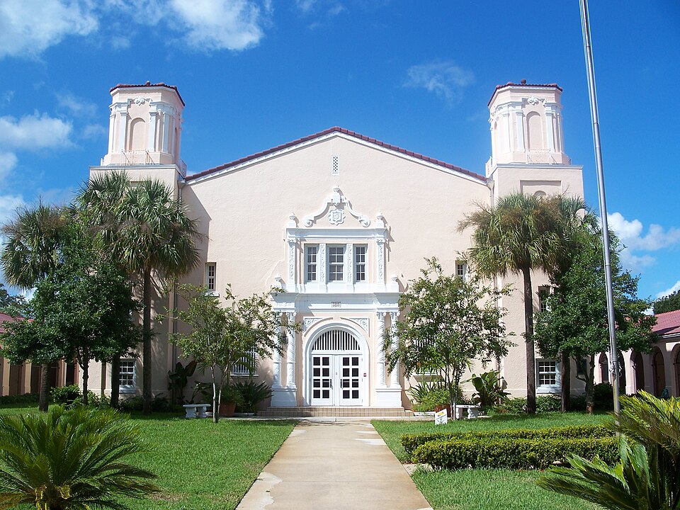 Photograph of Roosevelt Elementary School