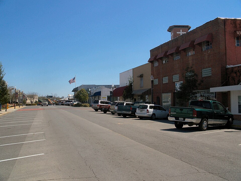 Photograph of Crestview Commercial Historic District
