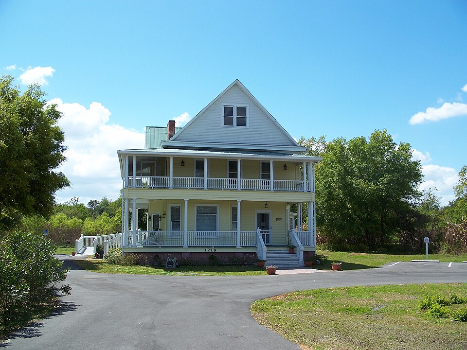 Photograph of Edge House