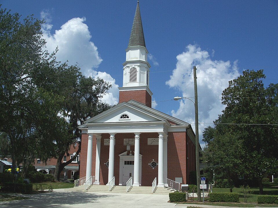Photograph of First Methodist Church of Oviedo