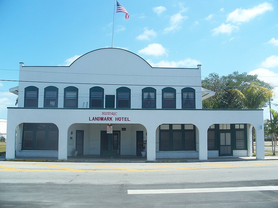 Photograph of Seminole Cafe and Hotel