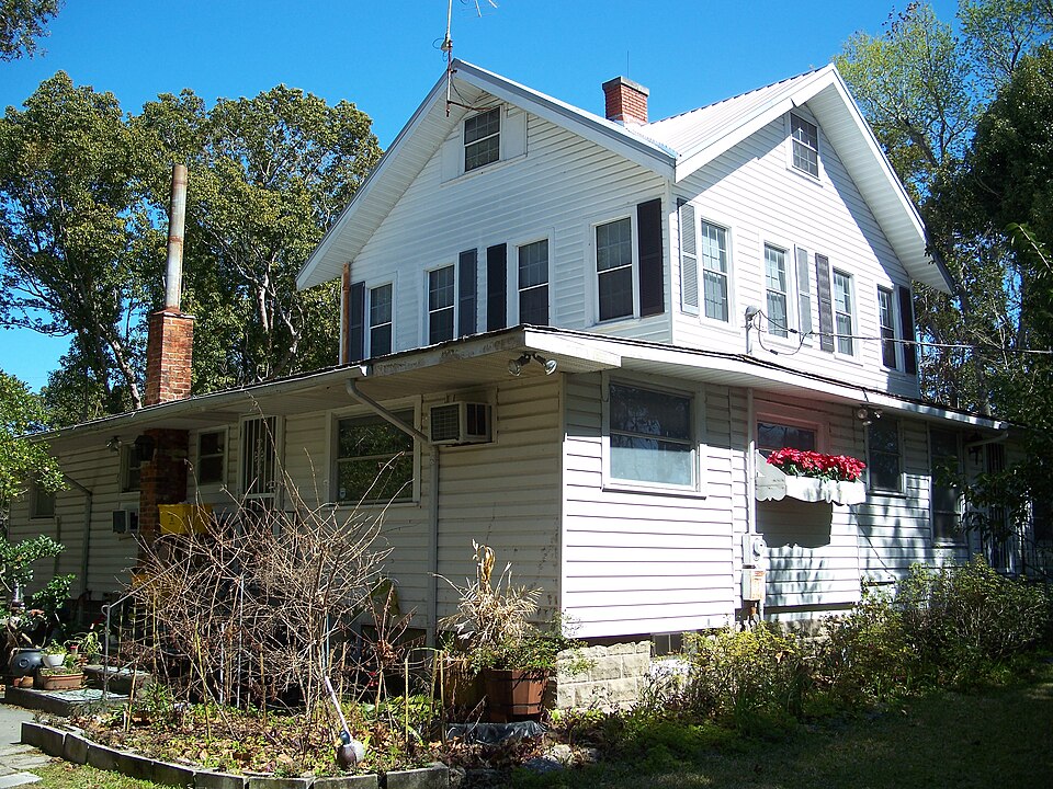 Photograph of LaRoe Family Homestead Historic District