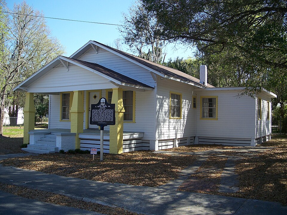 Photograph of A. Quinn Jones House