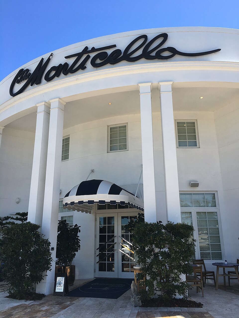 Photograph of Monticello Hotel
