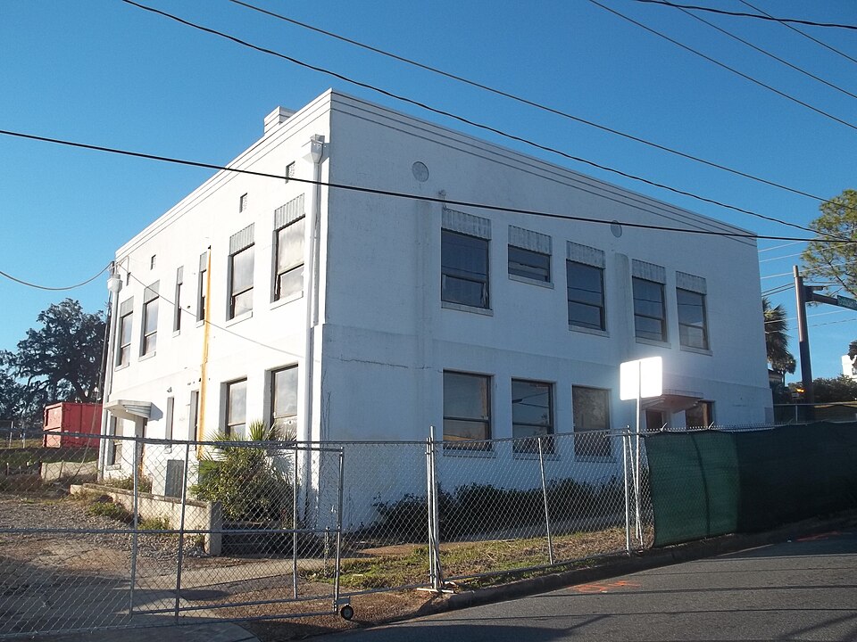 Photograph of Leon County Health Unit Building