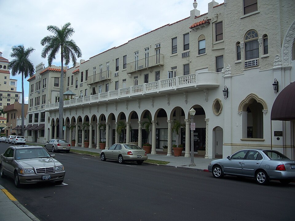 Photograph of Palm Beach Hotel
