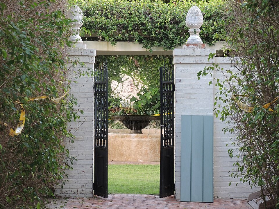 Photograph of Halstead and Emily Lindsley House