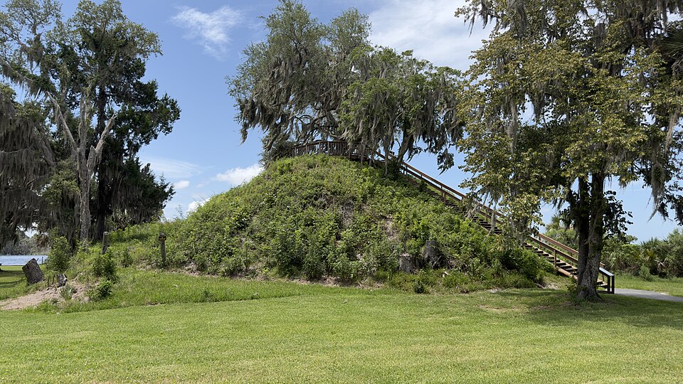 Photograph of Crystal River Archaeological State Park