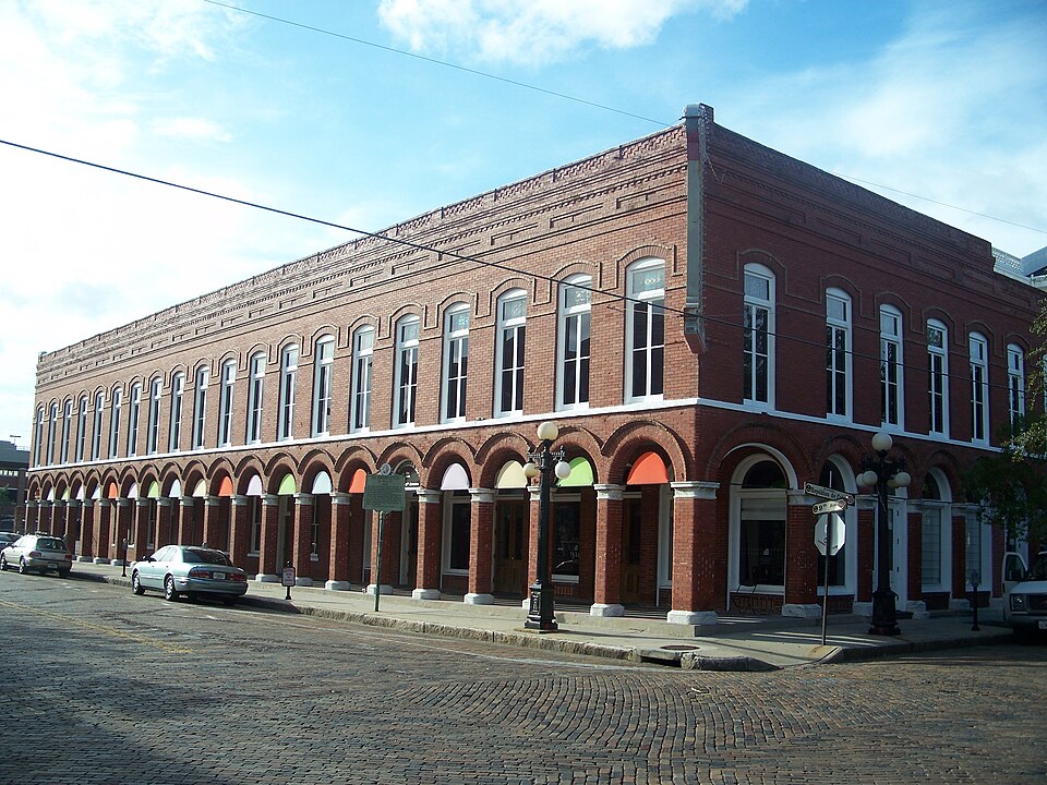 Photograph of El Pasaje
