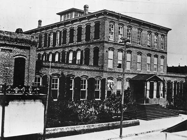 Photograph of Ybor Factory Building