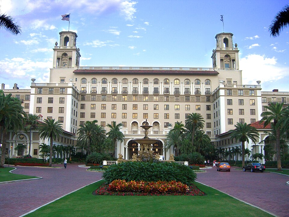 Photograph of Breakers Hotel