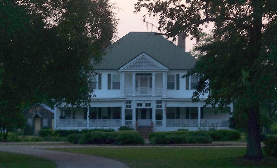 Photograph of Hull-Hawkins House