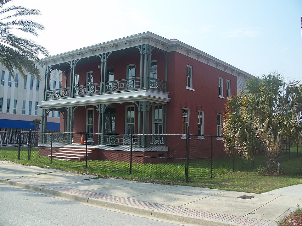 Photograph of Brewster Hospital