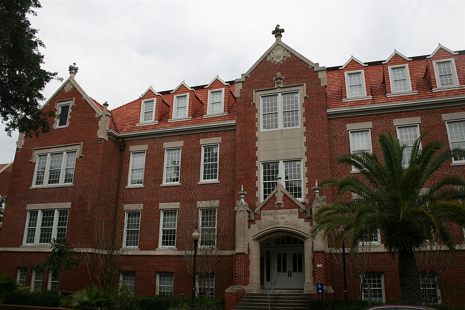 Photograph of Peabody Hall