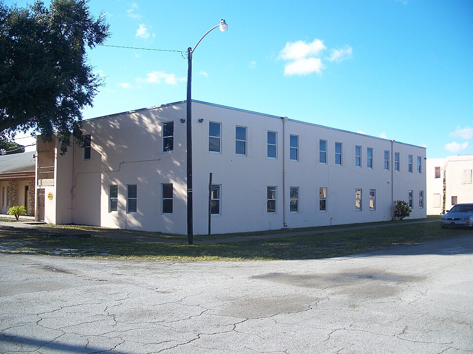 Photograph of Opa-locka Bank