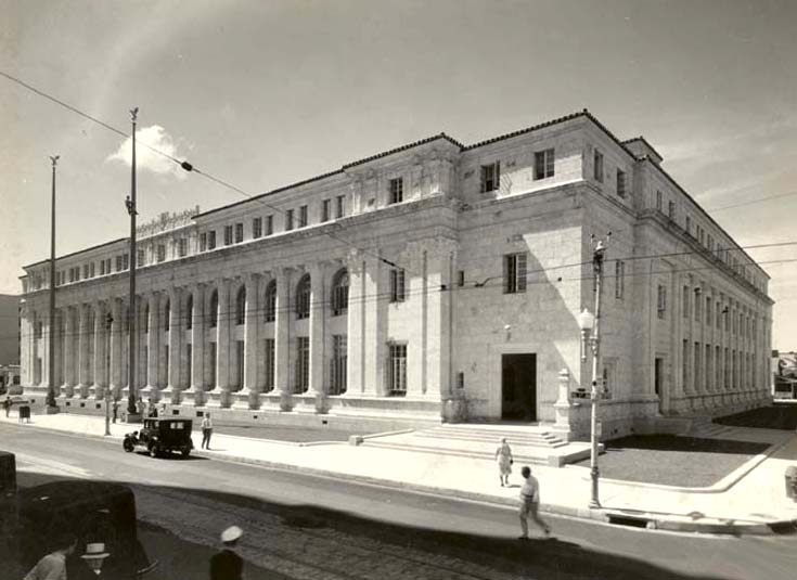 Photograph of David W. Dyer Federal Building and United States Courthouse
