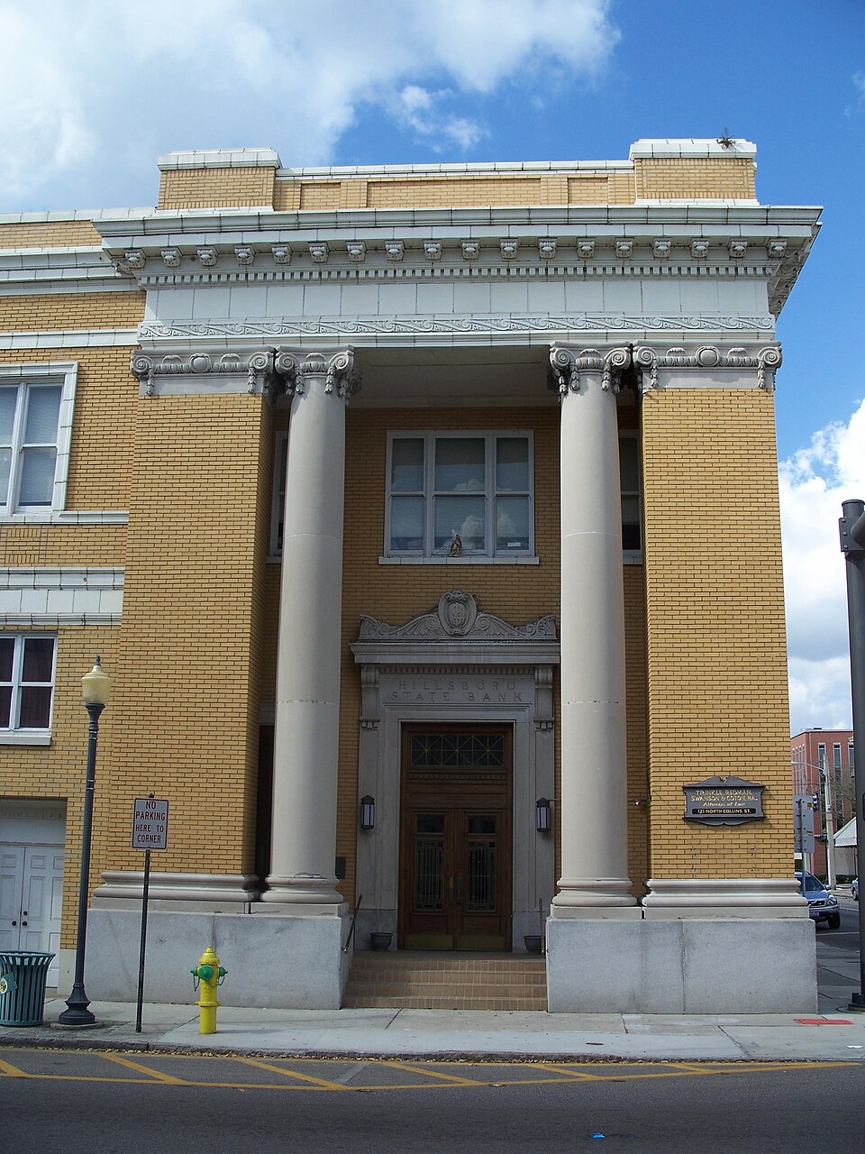 Photograph of Hillsboro State Bank Building