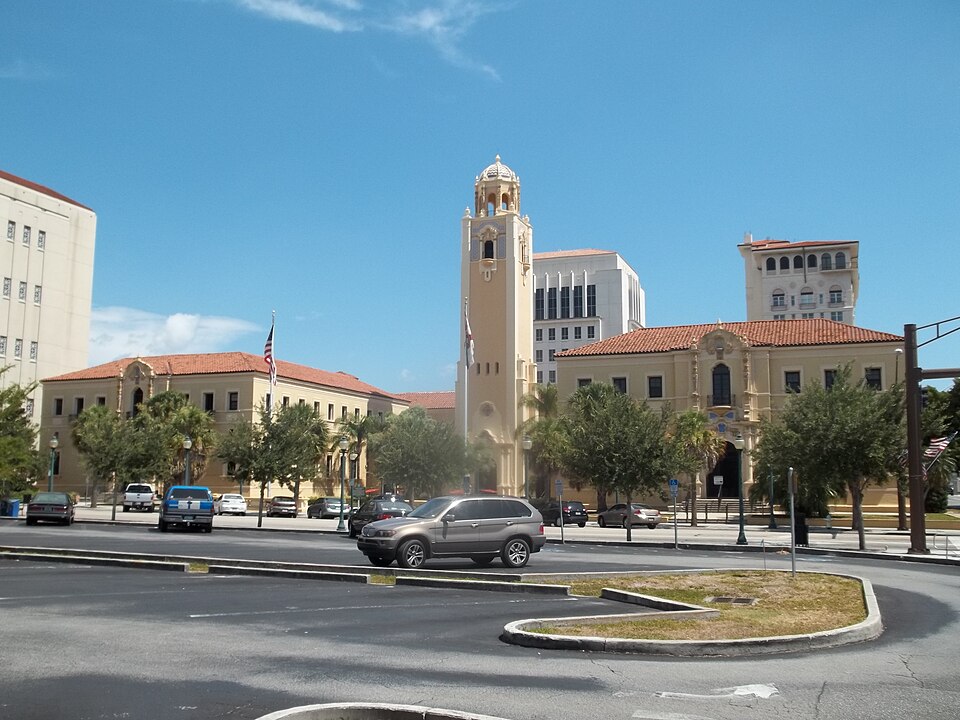 Photograph of Sarasota County Courthouse
