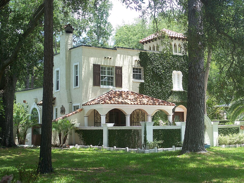 Photograph of House at 3703 Via de la Reina