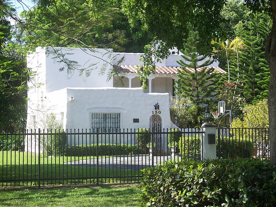 Photograph of Lua Curtiss House II