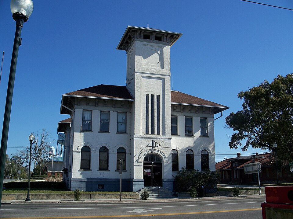 Photograph of Old Live Oak City Hall