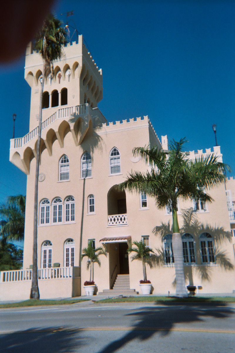 Photograph of Palace of Florence Apartments