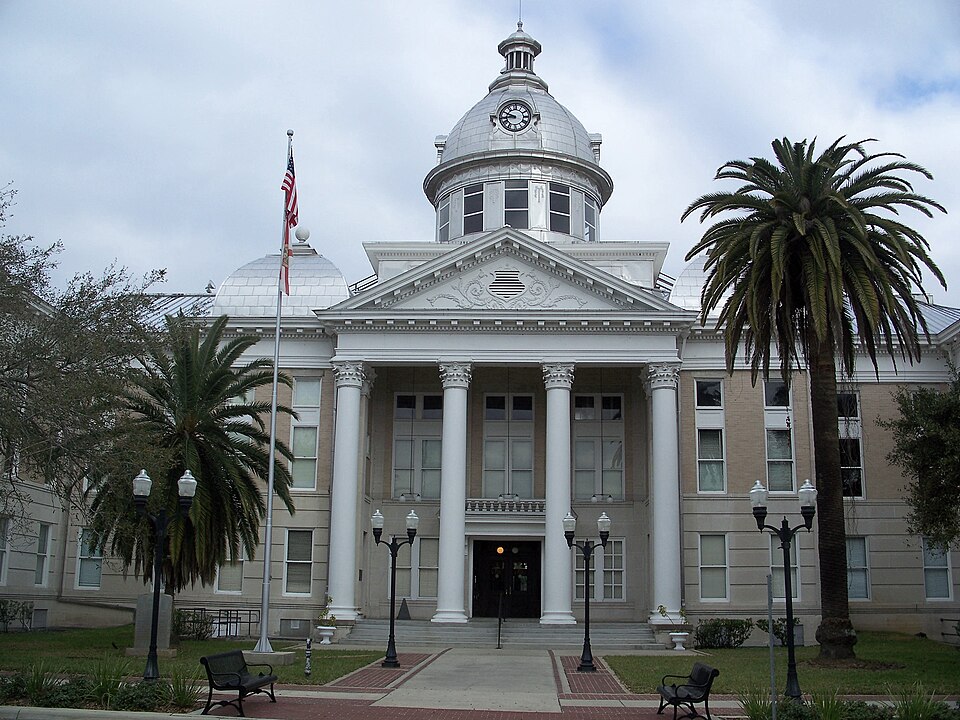 Photograph of Old Polk County Courthouse