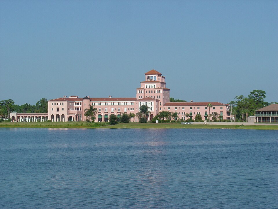 Photograph of Harder Hall