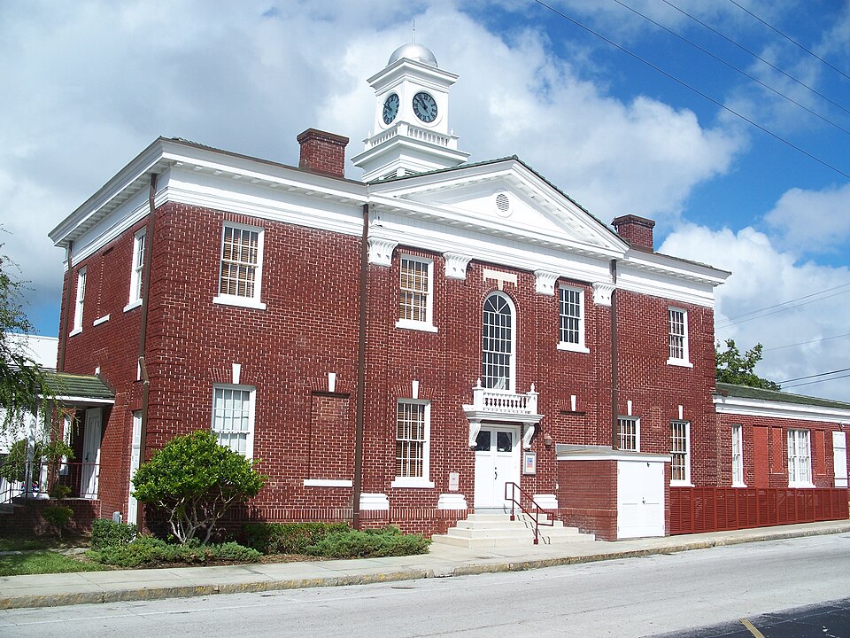Photograph of Old Tarpon Springs City Hall