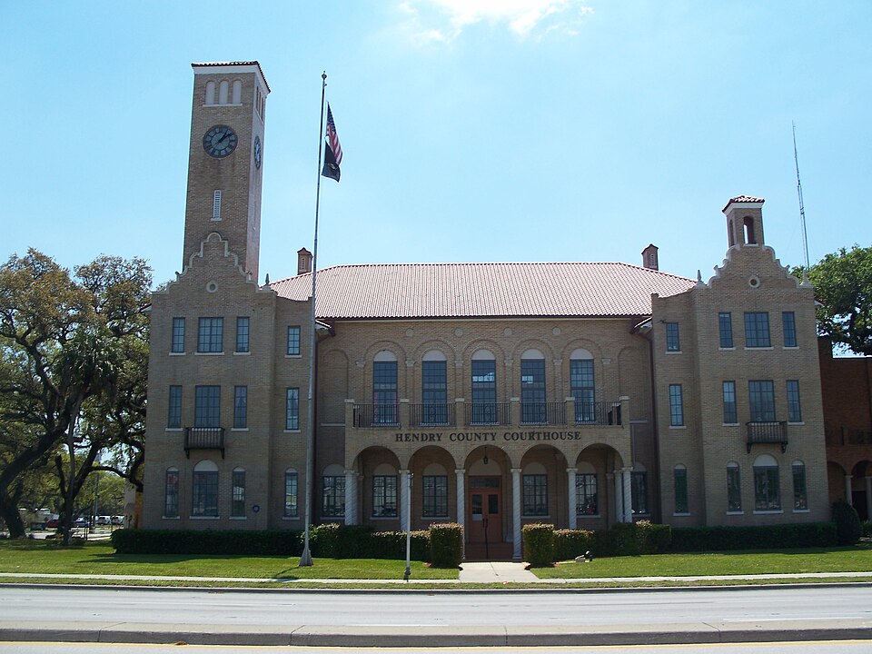 Photograph of Old Hendry County Courthouse