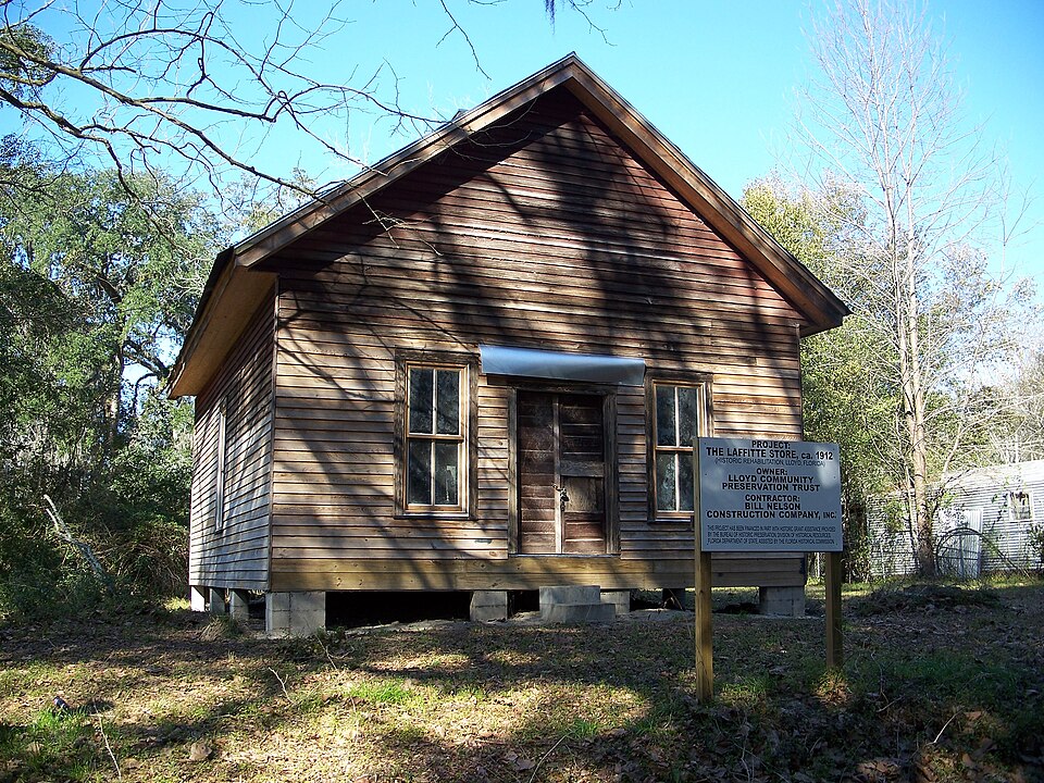 Photograph of Lloyd Historic District