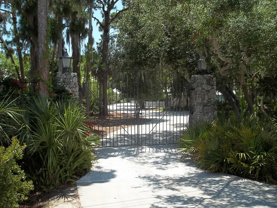 Photograph of Eagle Point Historic District