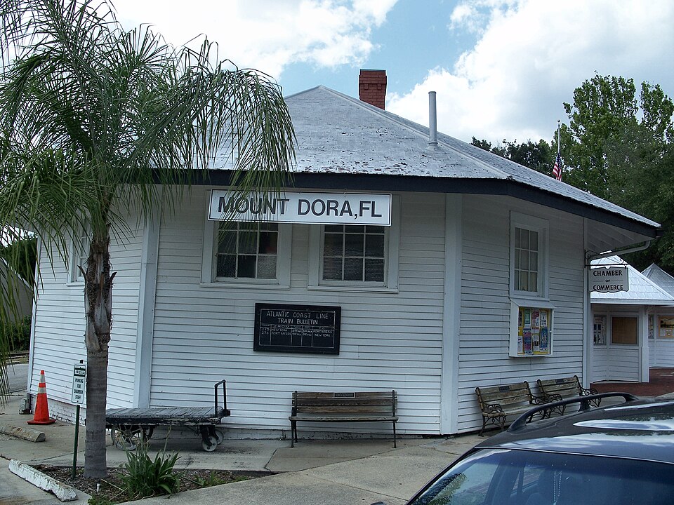 Photograph of Old Mount Dora Atlantic Coast Line Railroad Station
