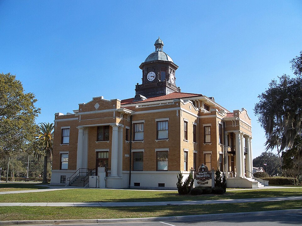 Photograph of Old Citrus County Courthouse