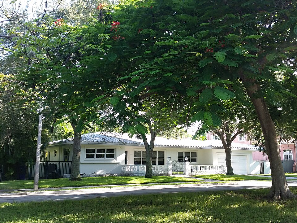 Photograph of Bay Shore Historic District