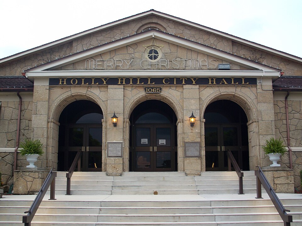 Photograph of Holly Hill Municipal Building