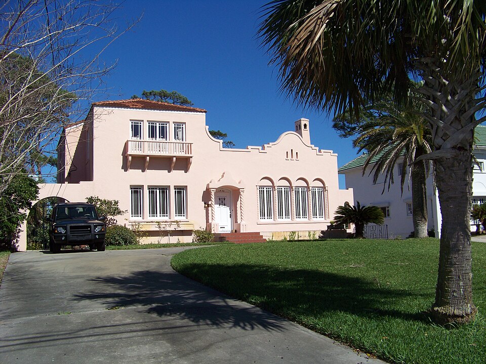 Photograph of El Pino Parque Historic District